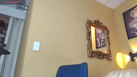 Snapshot of deren_ chatting on December 2025 04:07:02 AM DEREN online show from December 2025 04:07:02 AM