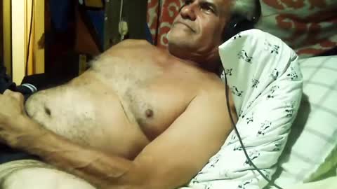 derick1961 online show from September 2025 04:39:02 AM