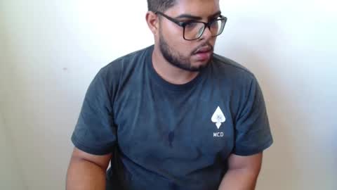 derick_0013 online show from May 2026 03:28:01 PM