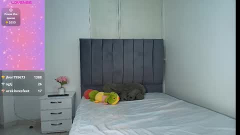 derly_cuervo703031 online show from March 2026 06:25:01 PM