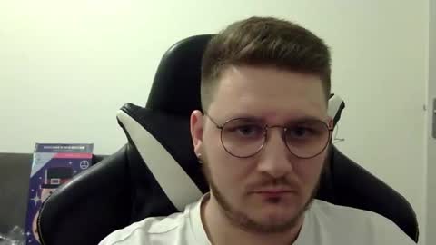 dervechi online show from December 2025 08:50:02 PM