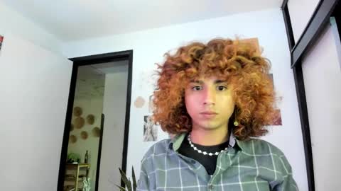 Snapshot of desidias chatting on February 2026 01:37:02 AM Desidias online show from February 2026 01:37:02 AM