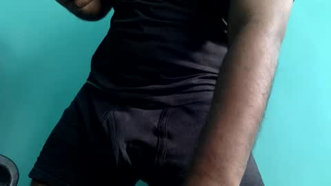 Snapshot of desiguylund chatting on October 2025 02:55:01 AM desiguylund online show from October 2025 02:55:01 AM