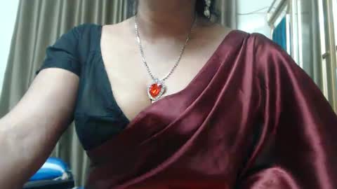 Maisa online show from December 2024 08:36:01 PM