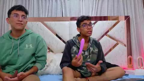 desire4duo online show from October 2025 01:07:02 PM