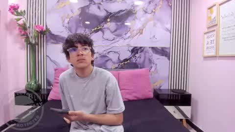 Snapshot of desire_ecstasy chatting on October 2025 01:33:02 PM desire_ecstasy online show from October 2025 01:33:02 PM