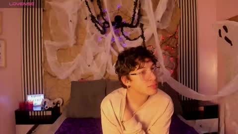 Snapshot of desire_ecstasy chatting on October 2025 01:32:01 PM desire_ecstasy online show from October 2025 01:32:01 PM