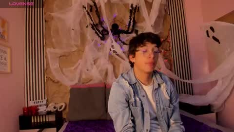 Snapshot of desire_ecstasy chatting on October 2025 01:07:01 PM desire_ecstasy online show from October 2025 01:07:01 PM