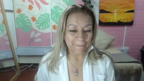 Snapshot of desire_latin chatting on July 2026 08:41:01 PM VALERIA online show from July 2026 08:41:01 PM