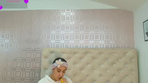 Snapshot of desire_sara chatting on January 2025 12:28:02 PM Sara Desire online show from January 2025 12:28:02 PM