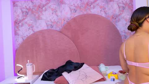 Snapshot of desire_sara chatting on September 2025 11:47:01 AM Sara Desire online show from September 2025 11:47:01 AM