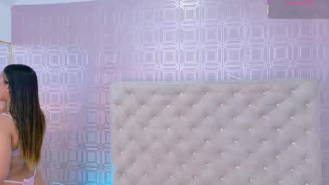 Snapshot of desire_sara chatting on November 2025 12:16:02 PM Sara Desire online show from November 2025 12:16:02 PM