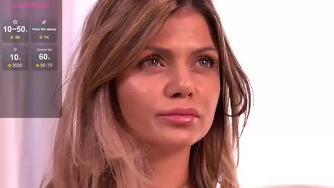 Snapshot of desiredmia_ chatting on February 2026 06:45:01 AM Mia online show from February 2026 06:45:01 AM