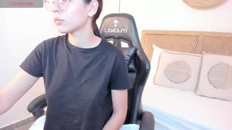 Snapshot of desireee_ chatting on September 2025 04:01:01 AM desire online show from September 2025 04:01:01 AM