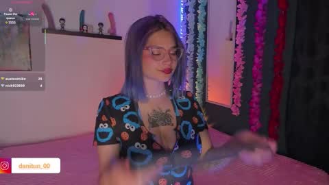 Snapshot of destiny14_ chatting on November 2025 10:42:01 PM Dani online show from November 2025 10:42:01 PM