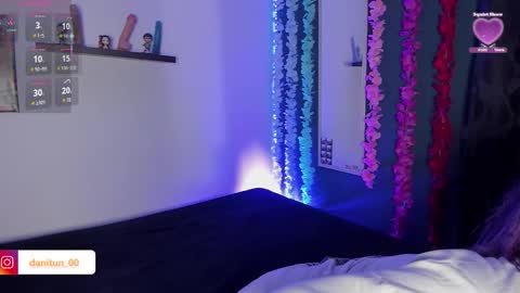 Snapshot of destiny14_ chatting on February 2026 05:12:02 AM Dani online show from February 2026 05:12:02 AM