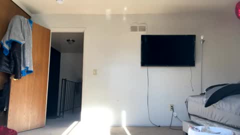 Snapshot of detroitbiguy chatting on March 2025 09:03:02 PM Nastytae313 online show from March 2025 09:03:02 PM