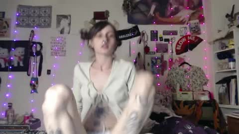 Snapshot of devilg1rl chatting on February 2025 09:23:01 AM poutyangel online show from February 2025 09:23:01 AM