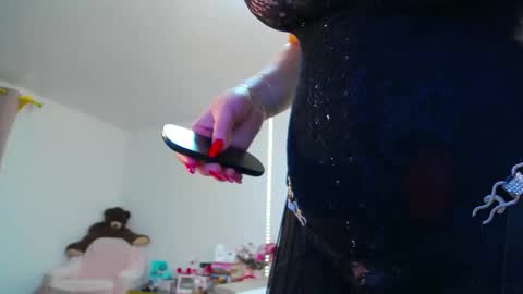 AlexaMills online show from December 2024 12:50:02 AM