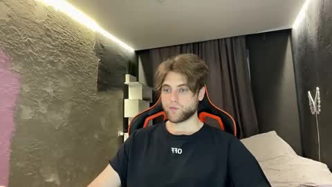 devilnut1 online show from May 2026 04:29:02 AM