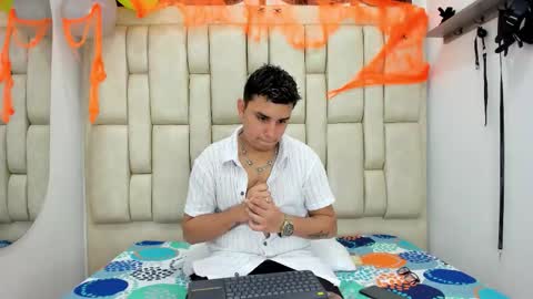 Devil online show from November 2025 02:25:01 AM