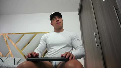 Devin Hunter online show from October 2025 11:44:02 AM