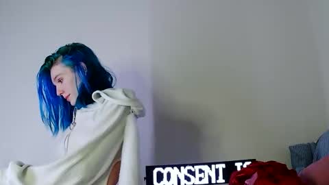 Snapshot of devykitten2018 chatting on March 2026 03:17:01 AM devykitten online show from March 2026 03:17:01 AM
