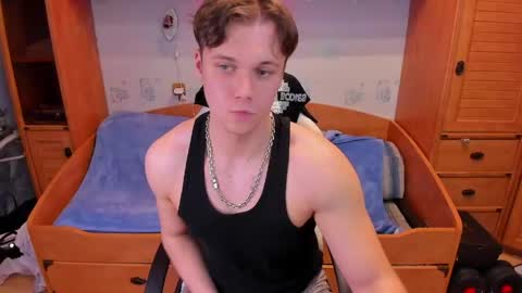 Snapshot of dexter_bennett chatting on May 2026 04:58:02 PM Dexter online show from May 2026 04:58:02 PM