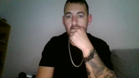 deydey83 online show from August 2026 06:17:01 PM
