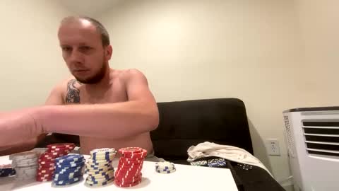 Snapshot of deznuts130 chatting on December 2024 05:04:02 AM deznuts130 online show from December 2024 05:04:02 AM