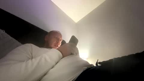 Snapshot of deznuts130 chatting on February 2025 03:12:01 AM deznuts130 online show from February 2025 03:12:01 AM