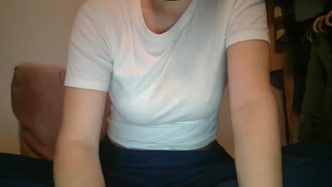 Snapshot of dghyfhjug chatting on December 2024 09:59:02 PM Sammie online show from December 2024 09:59:02 PM