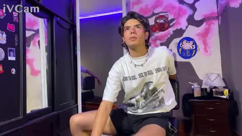 Snapshot of dhamyan_wang chatting on February 2026 02:26:01 AM Dhamyan Wang online show from February 2026 02:26:01 AM