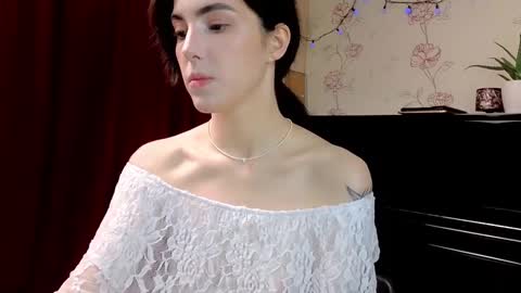 Snapshot of di_moon_ chatting on October 2025 02:26:01 PM Diana online show from October 2025 02:26:01 PM