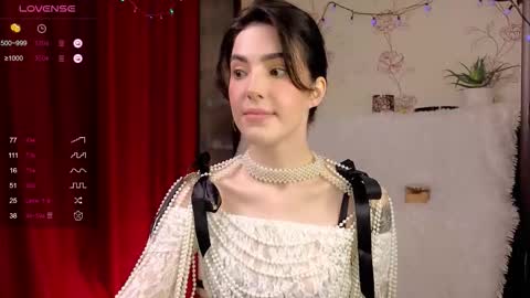 Snapshot of di_moon_ chatting on October 2025 04:17:02 PM Diana online show from October 2025 04:17:02 PM