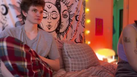 Di Alex online show from January 2025 01:13:01 PM