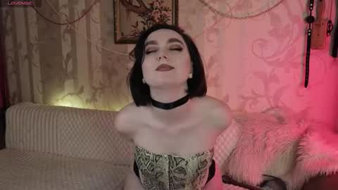 Diana Di Honey online show from February 2026 01:59:01 PM