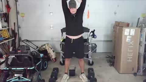 Yeti online show from April 2026 08:53:02 PM