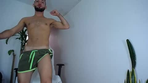 Snapshot of diamond_black00 chatting on February 2025 06:16:01 PM MaSSimo online show from February 2025 06:16:01 PM