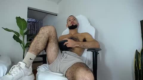 Snapshot of diamond_black00 chatting on October 2025 10:10:01 PM MaSSimo online show from October 2025 10:10:01 PM