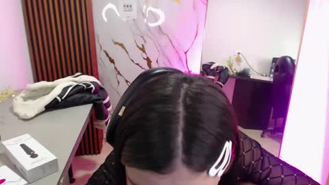 diamond_juliana_ online show from April 2026 03:21:02 AM