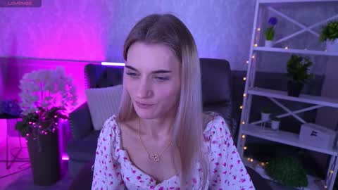 Snapshot of diamondnina chatting on February 2026 07:56:02 PM DiamondNina online show from February 2026 07:56:02 PM