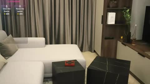 Iris online show from February 2025 08:11:02 PM