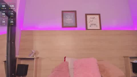 Diana online show from December 2025 12:22:01 PM