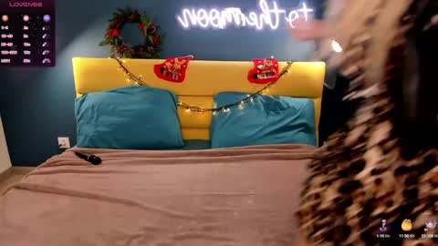 Diana  online show from December 2024 08:44:02 AM