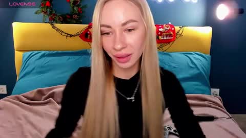 Diana  online show from December 2024 08:57:02 AM