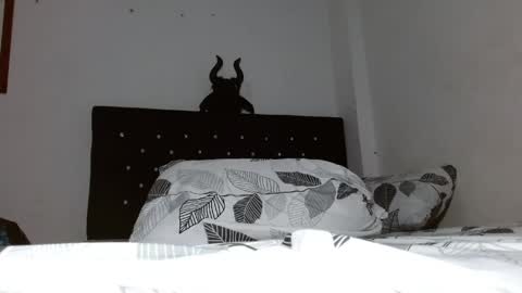 diana_o1 online show from May 2026 11:31:01 PM