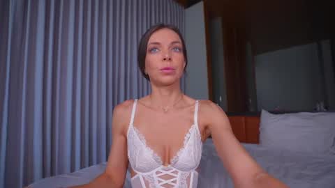 Diana online show from June 2026 01:52:02 AM