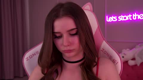 Snapshot of dianabecker chatting on February 2025 01:02:01 AM Diana online show from February 2025 01:02:01 AM