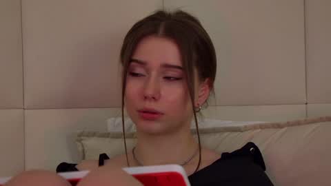 Snapshot of dianabecker chatting on February 2025 01:37:01 AM Diana online show from February 2025 01:37:01 AM